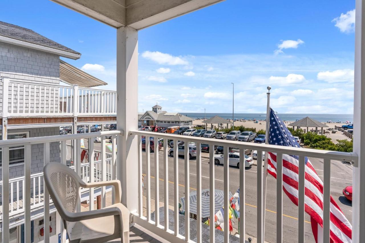 Water Views - Private Balcony - The Americana Hampton Kültér fotó
